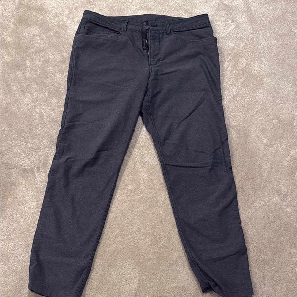 lululemon athletica Men's Charcoal Chinos